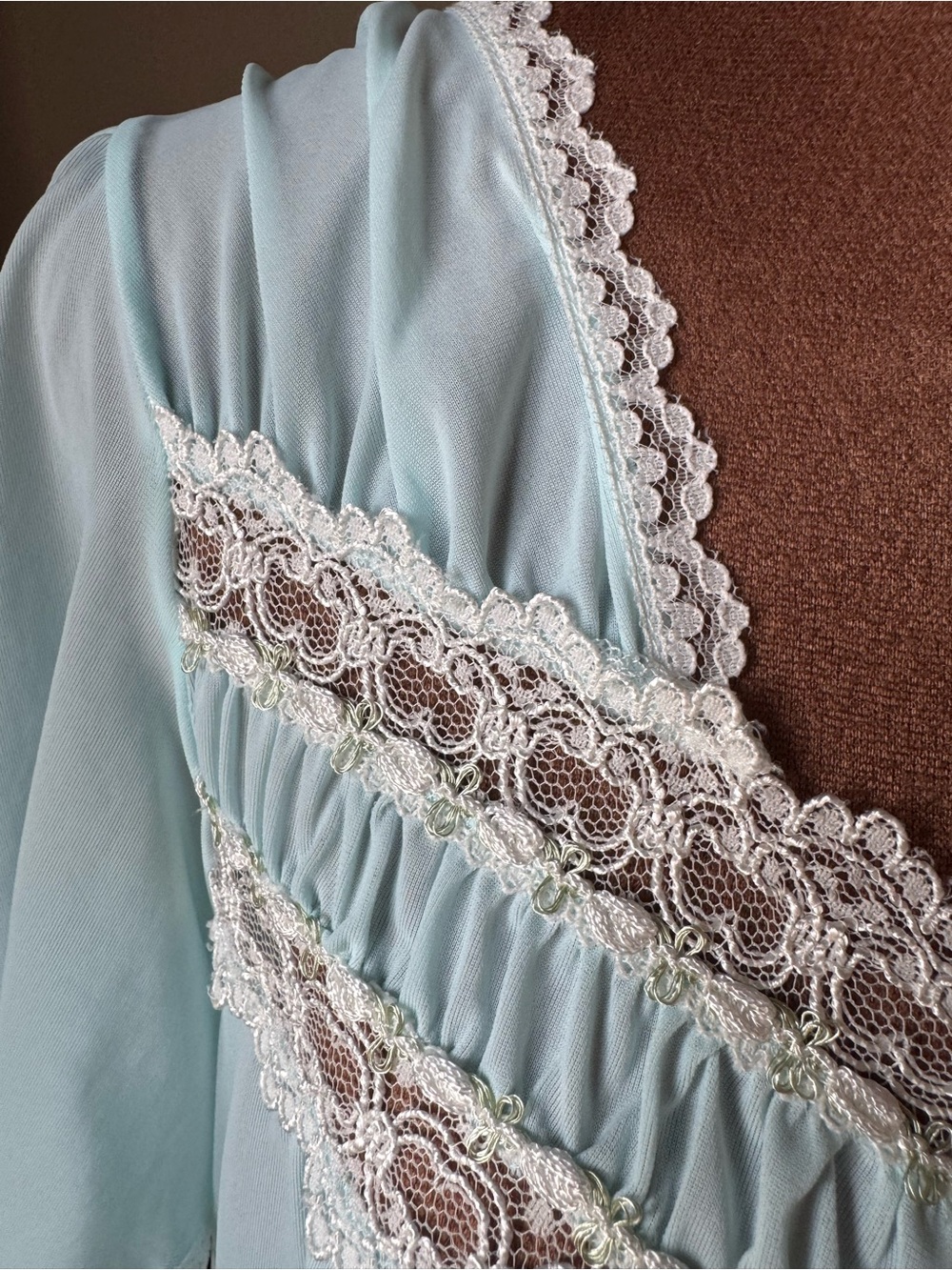 Silk Essence by Miss Elaine Blue Lace Traditional Nightgown Romantic Nylon M - Picture 3 of 12